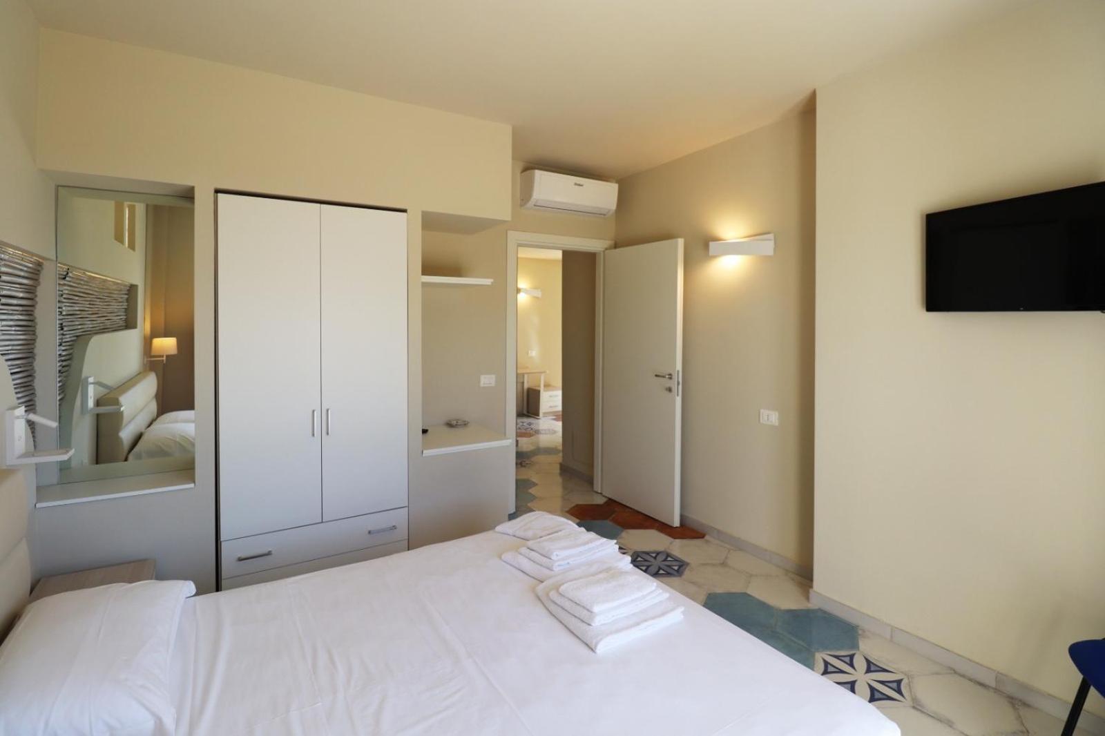Borgo San Cosmo Tropea Bed and Breakfast Brattiro Εξωτερικό φωτογραφία