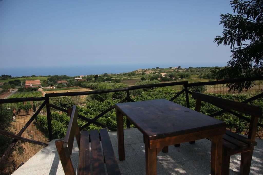 Borgo San Cosmo Tropea Bed and Breakfast Brattiro Εξωτερικό φωτογραφία