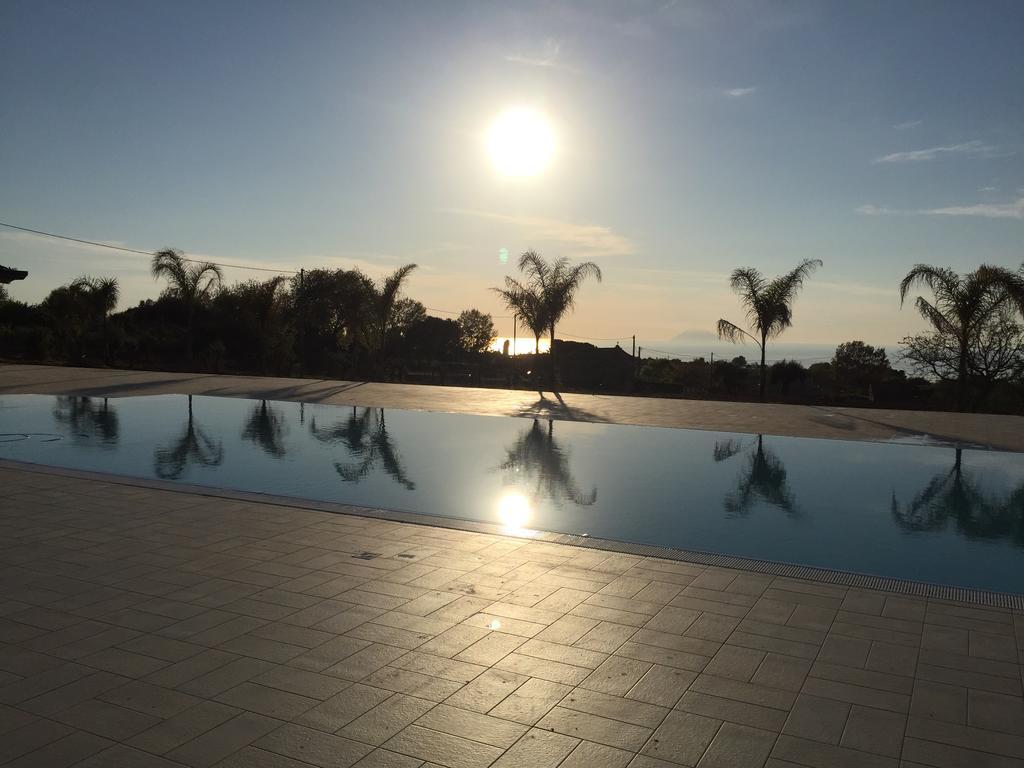 Borgo San Cosmo Tropea Bed and Breakfast Brattiro Εξωτερικό φωτογραφία