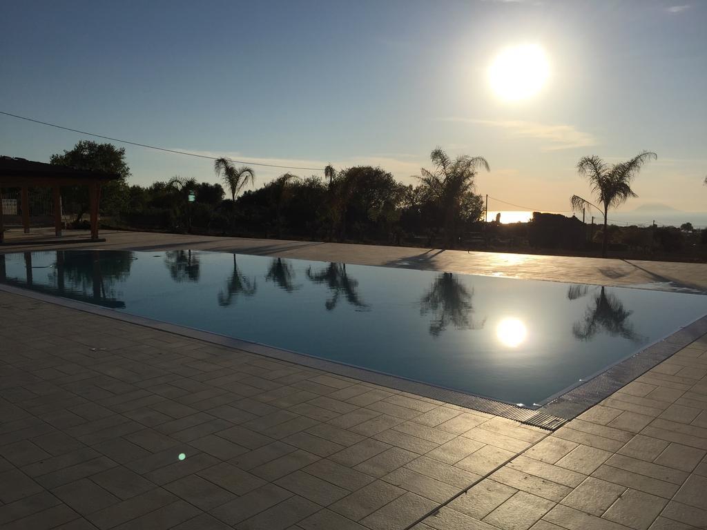 Borgo San Cosmo Tropea Bed and Breakfast Brattiro Εξωτερικό φωτογραφία
