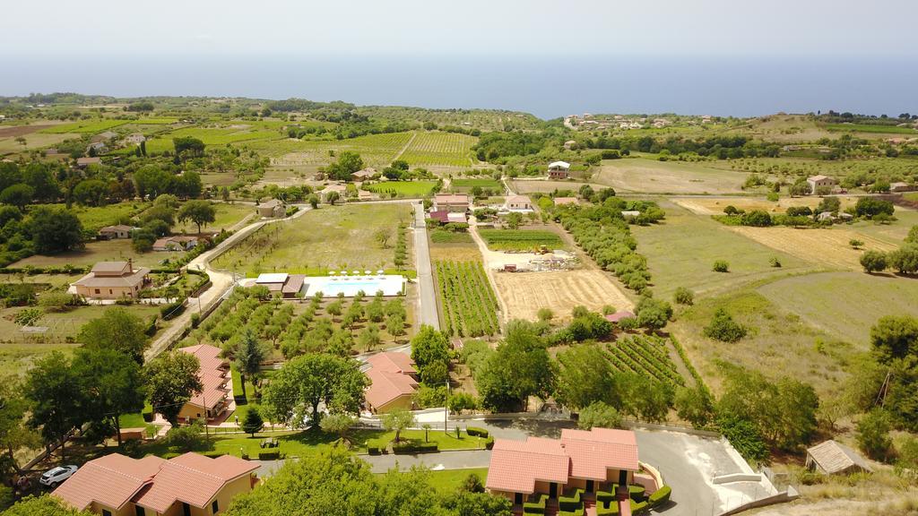 Borgo San Cosmo Tropea Bed and Breakfast Brattiro Εξωτερικό φωτογραφία