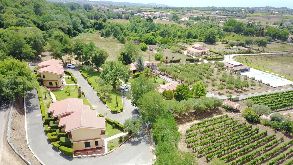 Borgo San Cosmo Tropea Bed and Breakfast Brattiro Εξωτερικό φωτογραφία